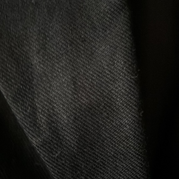 Linen, black blazer - Picture 3 of 4